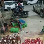 बिहार शराबबंदी: दरभंगा में कूरियर कंपनी के गोदाम से 505 लीटर विदेशी शराब बरामद, मुख्य अभियुक्त समेत 3 गिरफ्तार