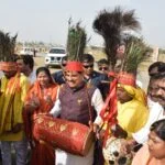 सिंगरौली महोत्सव: CM मोहन यादव ने जीता बैगा आदिवासी कलाकारों का दिल, शैला नृत्य की प्रस्तुति पर दिए 10-10 हजार रुपये