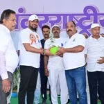 अंतरराष्ट्रीय योग दिवस पर जवाहरलाल नेहरू स्टेडियम में हुआ भव्य योगाभ्यास कार्यक्रम