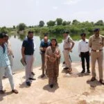 कलेक्टर ने लिया कानून एवं सुरक्षा व्यवस्था का जायजा,करबला पहुंचकर अधिकारियों को दिये दिशा-निर्देश