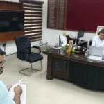 दिव्यांगजनों को शीघ्र उपलब्ध होंगे यूडीआईडी कार्ड, लंबित मामलों के त्वरित निष्पादन के लिए प्रखंडवार विशेष शिविर आयोजित करने का निर्देश : जिला पदाधिकारी